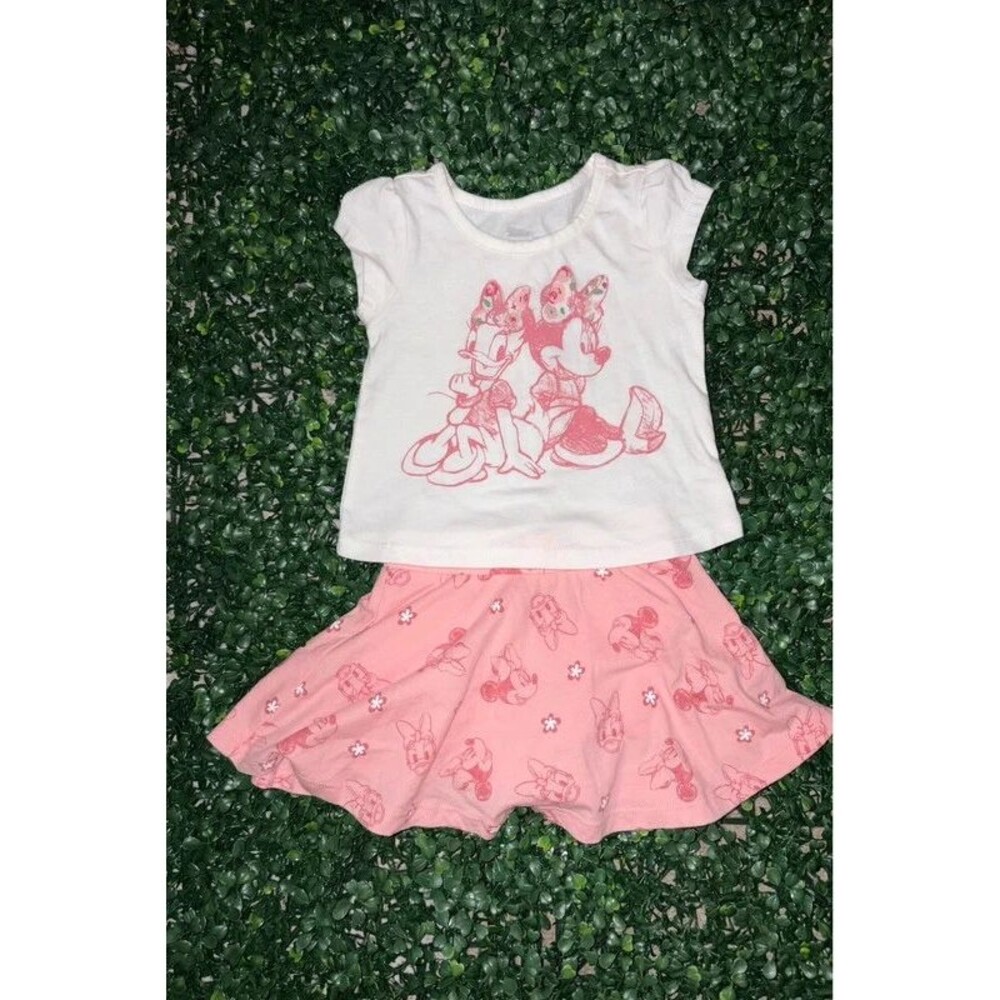 12&18 month Disney Minnie Mouse baby girl outfit with pink Minnie Mouse graphic